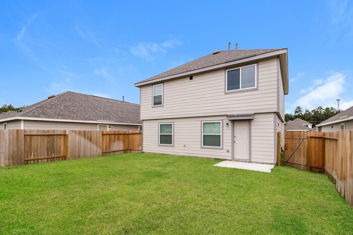 Foto del edificio - 22324 Merlin St