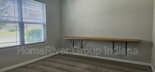 Foto del edificio - 6323 Emerald Field Way