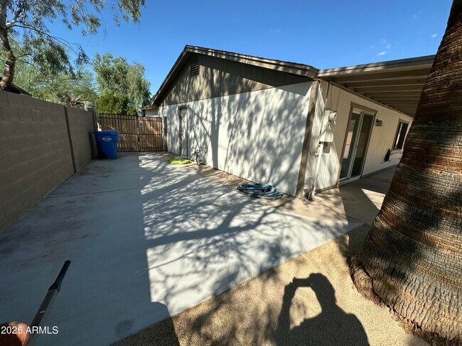 Foto del edificio - 13625 N 15th Dr