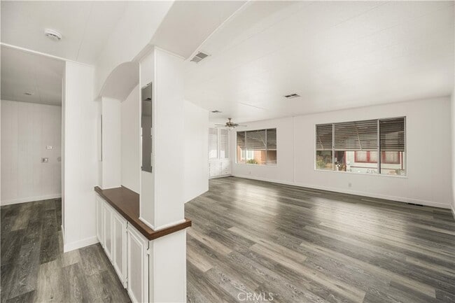 Building Photo - 16444 Bolsa Chica St
