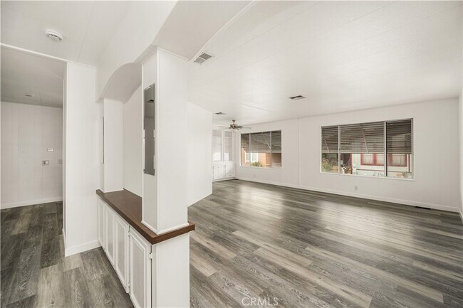 Foto del edificio - 16444 Bolsa Chica St