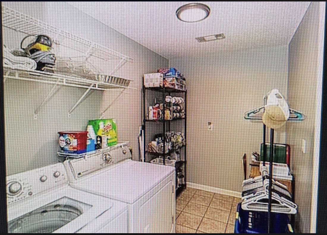 Primary Photo - 198 Royal Oaks Dr