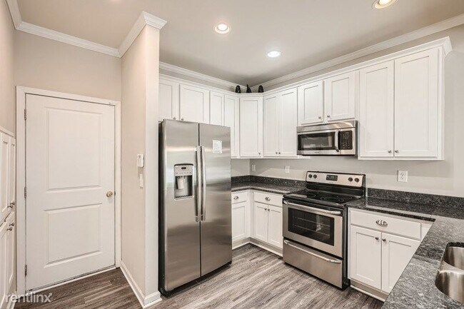 Building Photo - 3 br, 2.5 bath House - 1972 Newfort Drive ...
