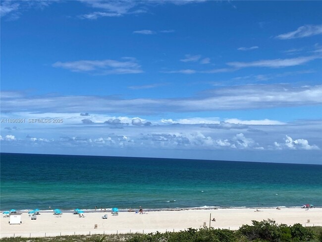 Building Photo - 6917 Collins Ave