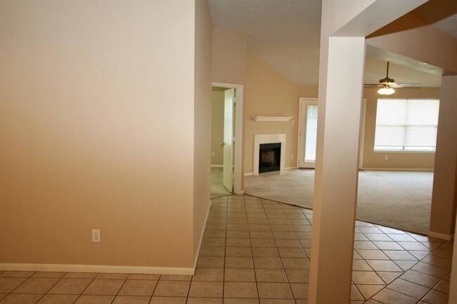 Building Photo - 2722 Hidden Spring Vale Dr