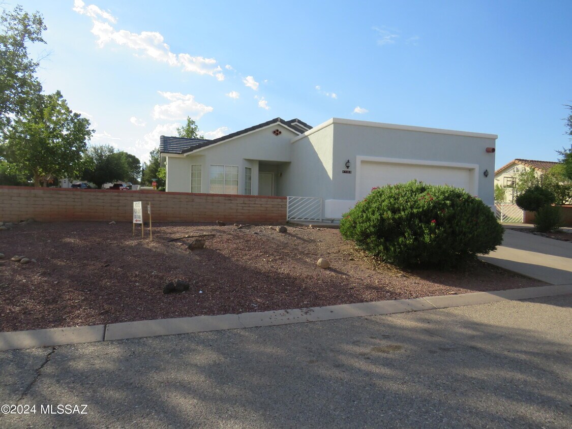 Foto principal - 1160 Pebblewood Ct