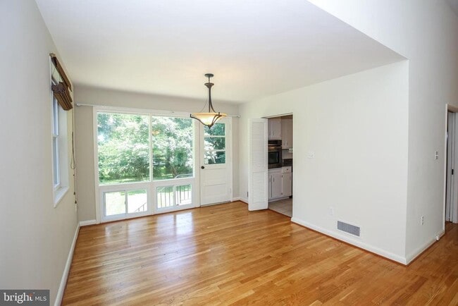 Building Photo - 8401 Beech Tree Rd