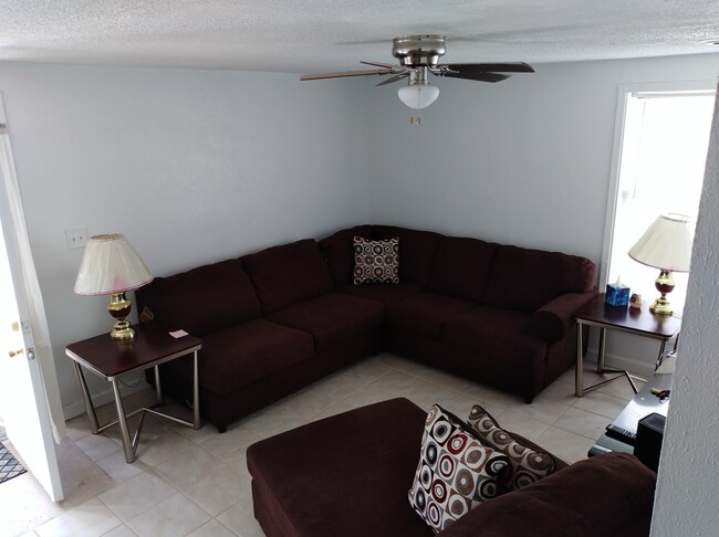 Building Photo - 1225 Krause Ct