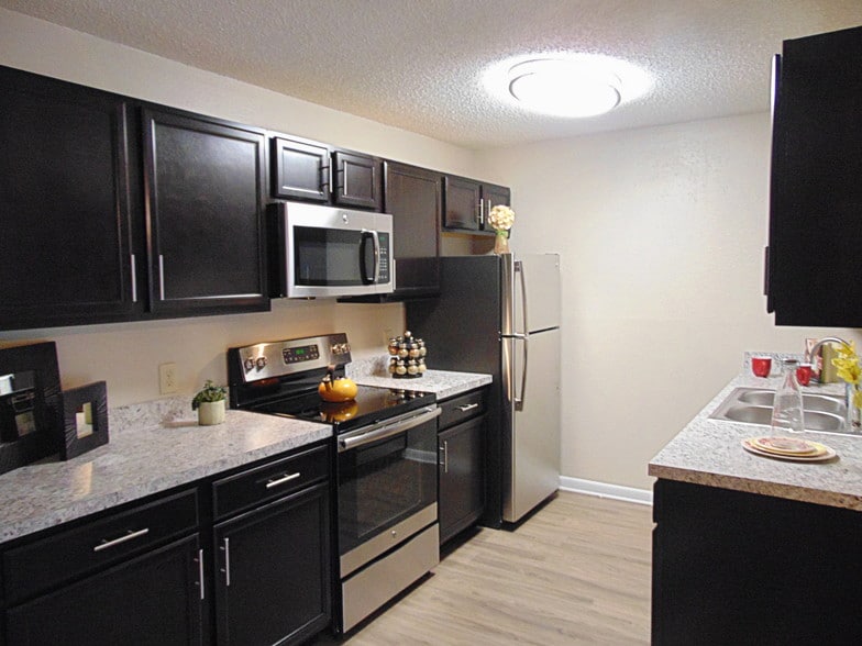 Lake Brandt Apartments Rentals Greensboro, NC