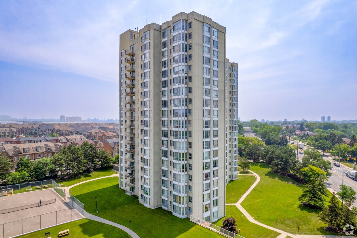 Photo du bâtiment - Riverside Court Condos