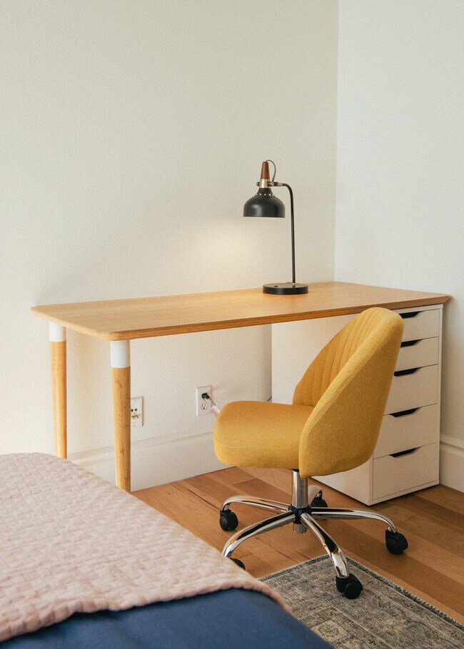 Foto del edificio - 1752 Grand Ave