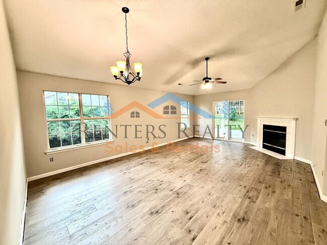 Foto del edificio - 122 Sunset Ridge