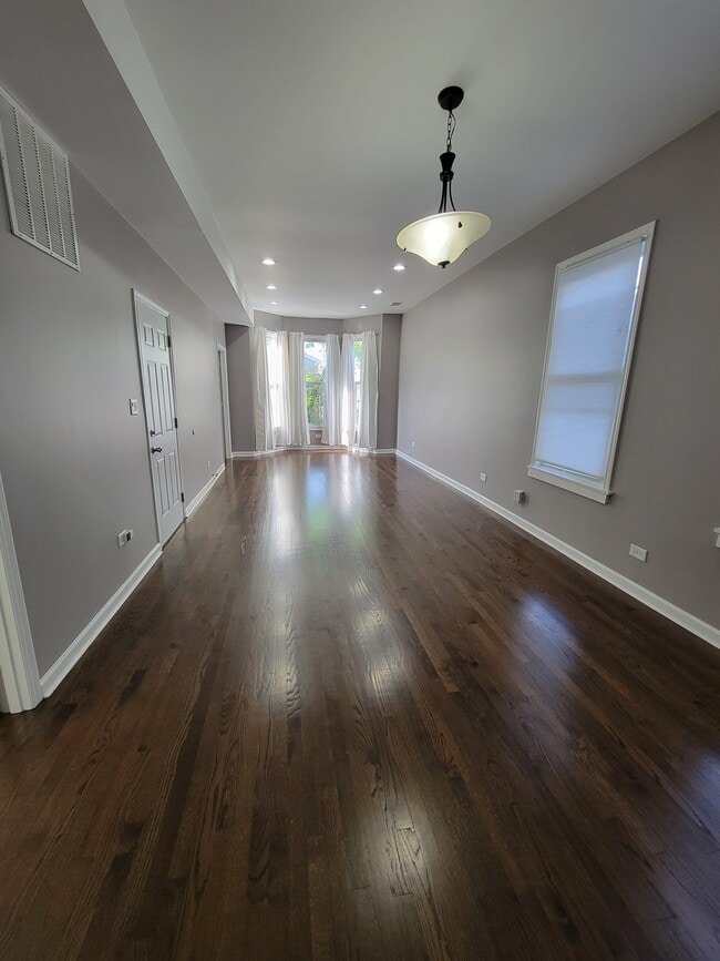 Dinning & Living Room #2 - 3219 W McLean Ave