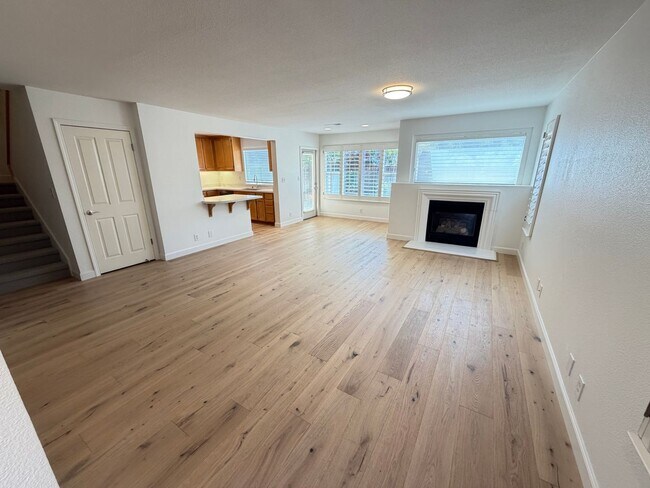 Foto del edificio - 4 Bed 3 Bath In The Bridges, San Ramon