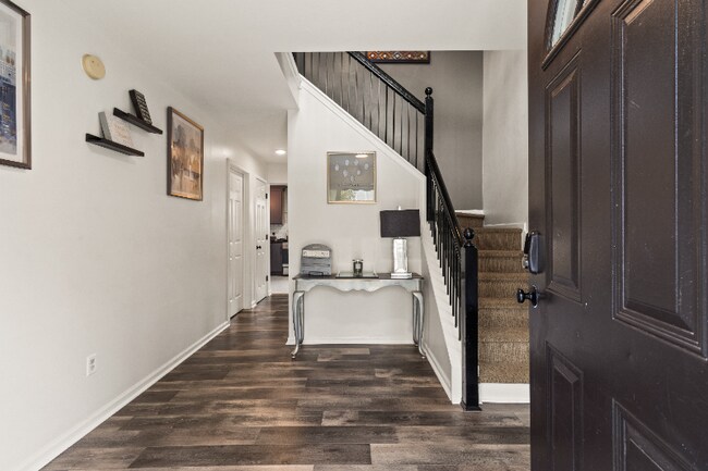 Foto del edificio - 1162 Berryhill Dr