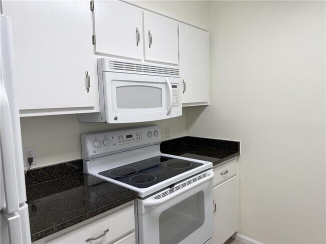 Foto del edificio - 475 Mount Vernon Hwy NE