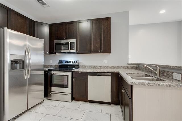 Foto del edificio - 55 Carriage Ln
