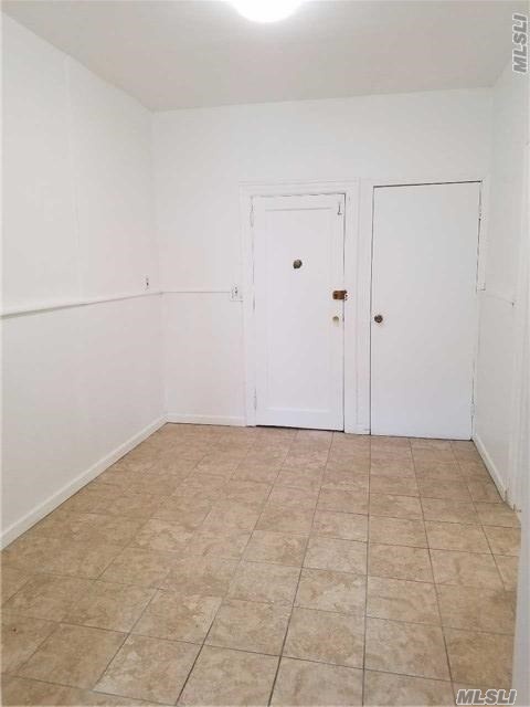 Foto del edificio - 39-75-75 50th St