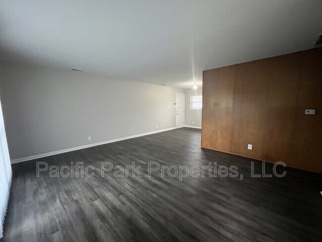 Foto del edificio - 6520 W 16th St