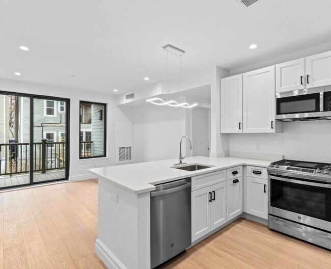 Building Photo - Gorgeous South Boston 1BR in elevator building - new construction in 2024