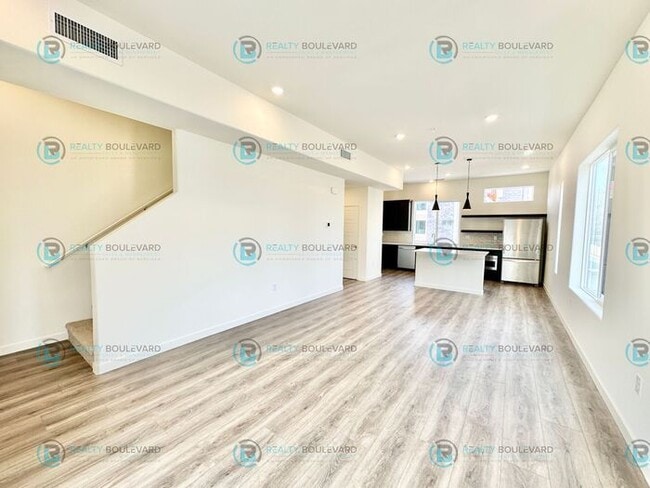 Foto del edificio - Modern 2 Bedroom 2Bath Townhome with Dual Patios & Designer Finishes near Truckee River