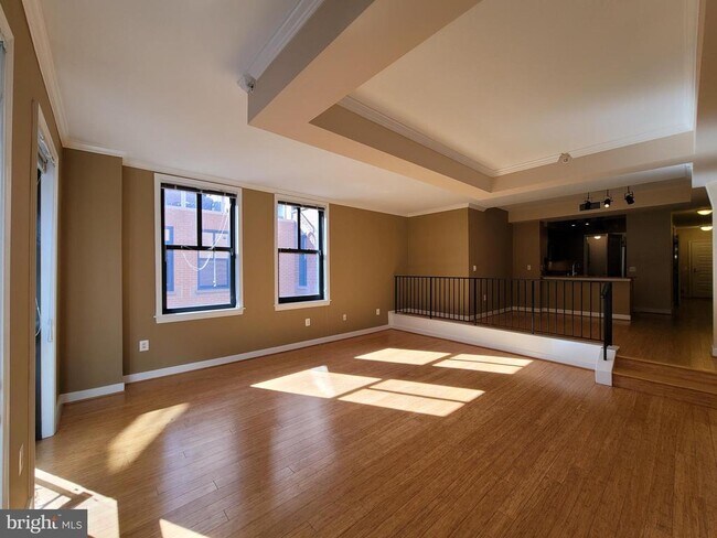 Building Photo - 631 D St NW