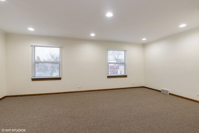 Foto del edificio - 9100 Ogden Ave