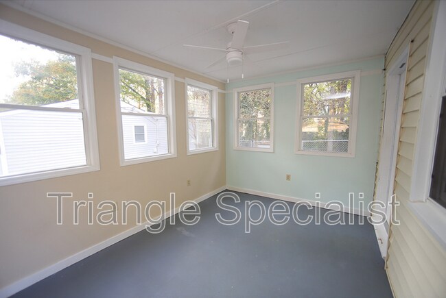 Foto del edificio - 3413 Cheyenne Rd