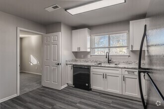 2BR,1BA,-915SF - Pines of York