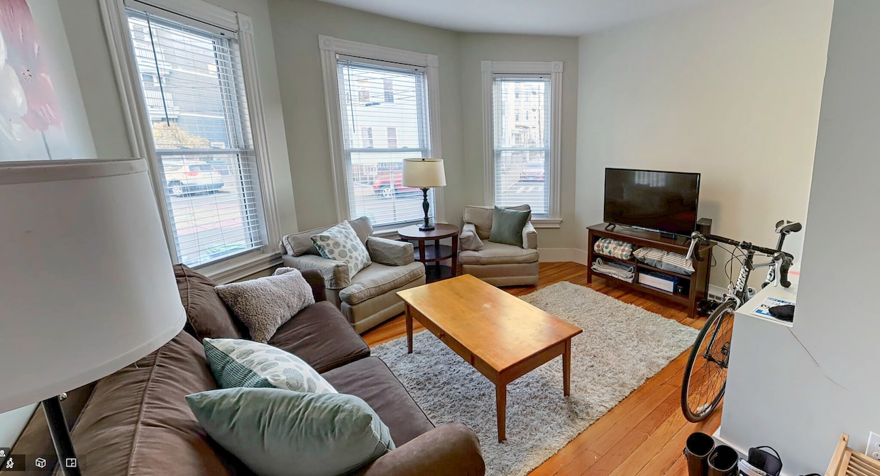 Foto principal - 103 Marion St