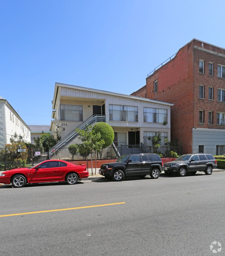 Building Photo - 418 S New Hampshire Ave
