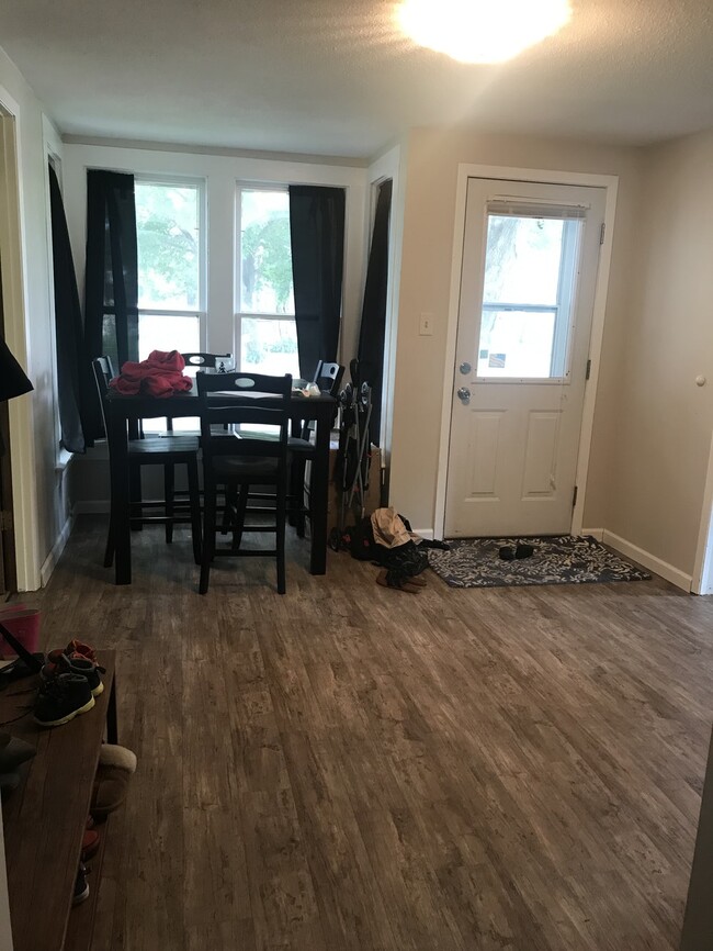 Building Photo - White Duplex