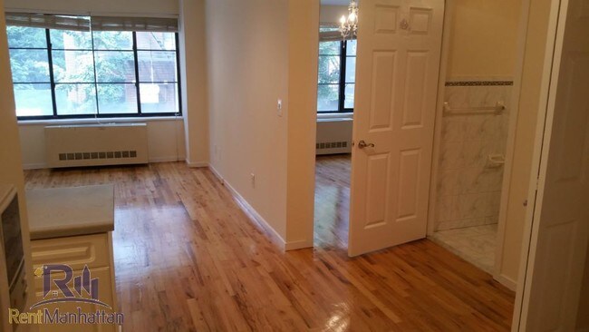 Foto del edificio - 238 E 77th St