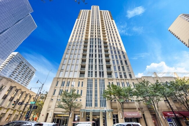 Photo - 1250 S Michigan Ave Apartment