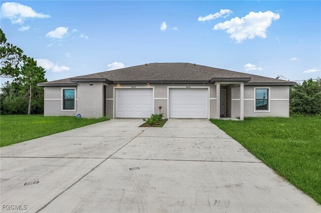 Building Photo - 839 Bedford Dr