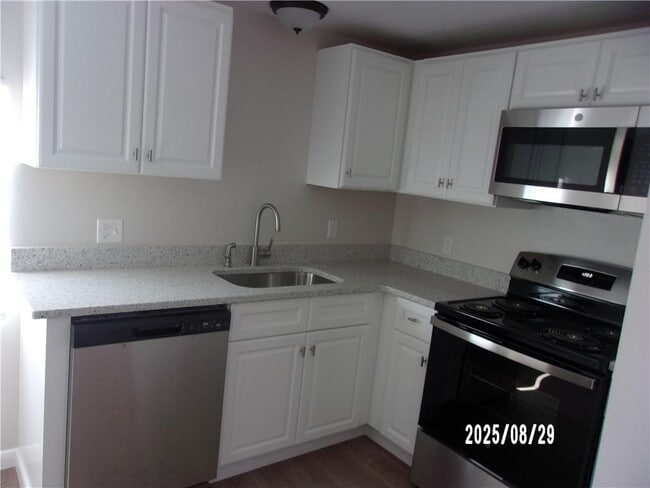 Foto del edificio - 177-177 Kearney St