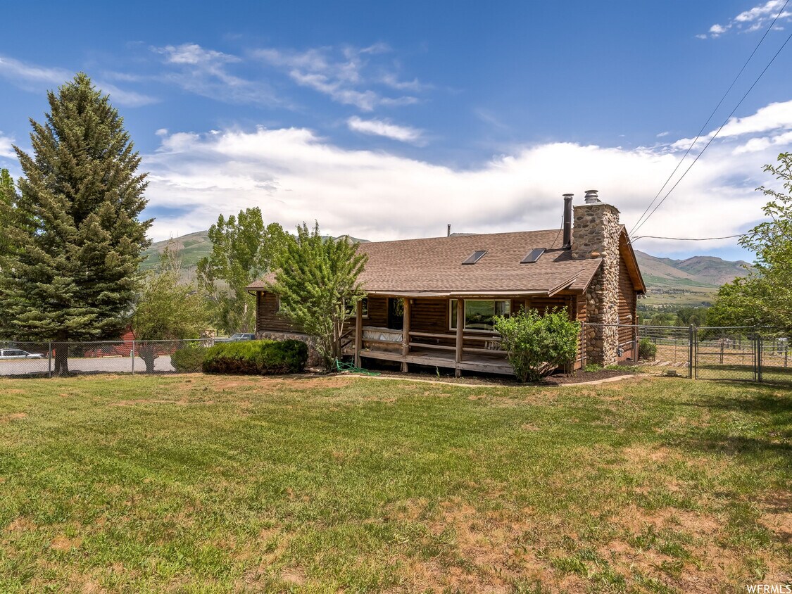 Primary Photo - 3164 N 3500 E
