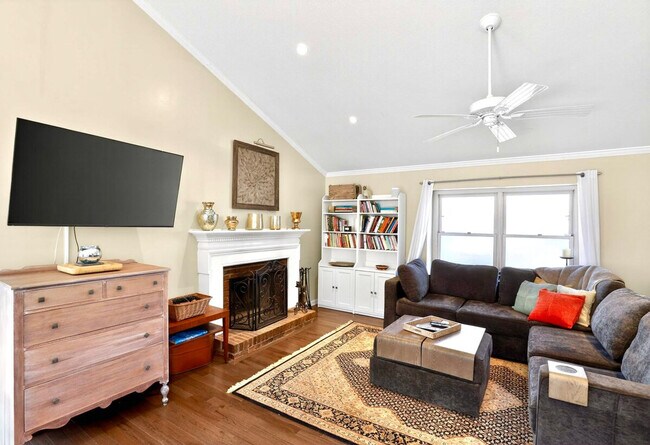 Foto del edificio - 6 Hunters Ridge Dr