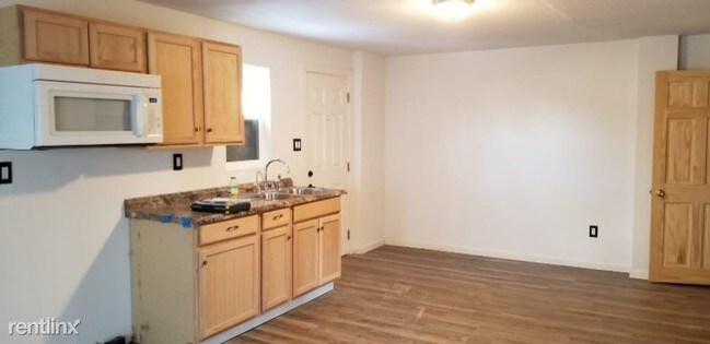 Building Photo - 2 br, 2 bath House - 1508 Genessee Ave