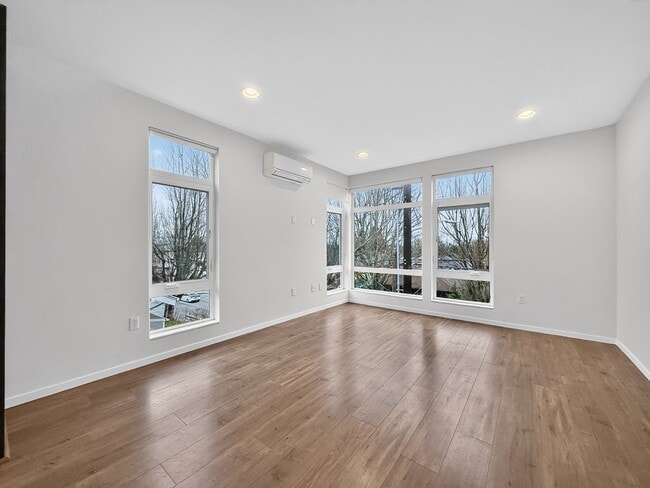 Photo - 2013 15th Ave S Townhome