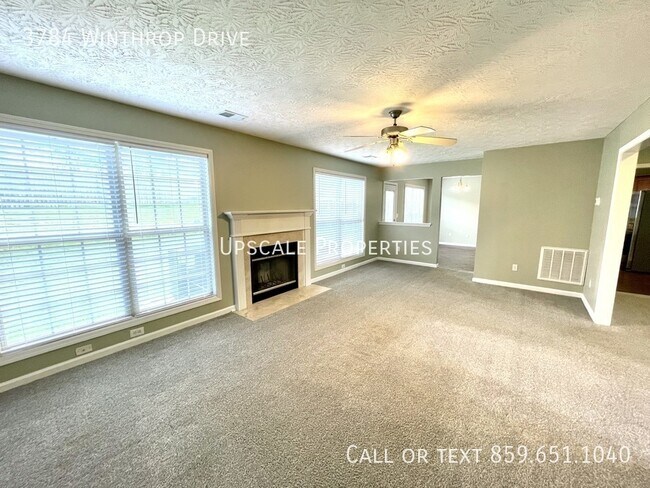 Foto del edificio - 3784 Winthrop Dr