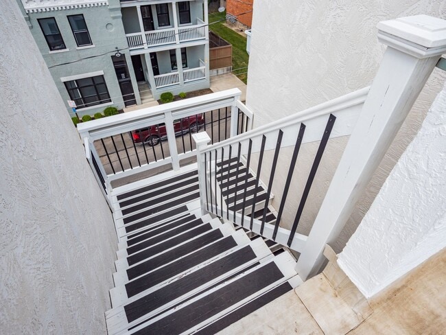 Foto del edificio - 1438 Indianola Ave