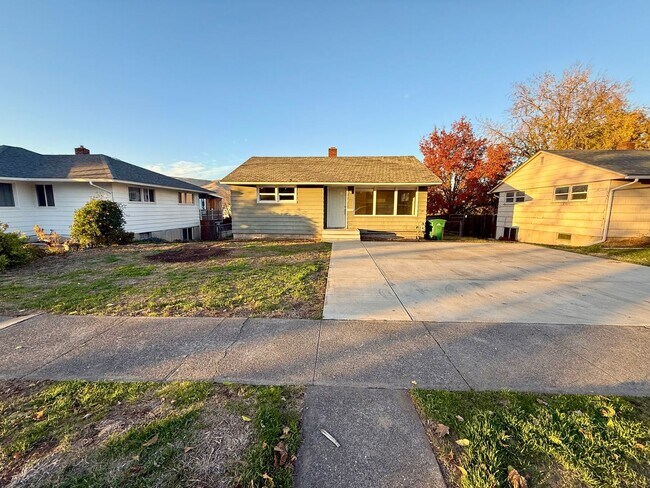 Foto del edificio - 2219 9th Ave