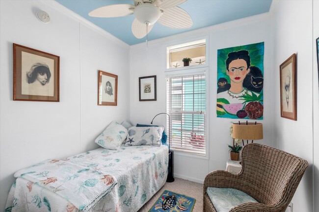 Foto del edificio - Sunset Harbor at Cow Key Marina 6 month furnished rental