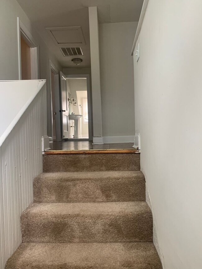 Foto del edificio - 424 E Maxwell St