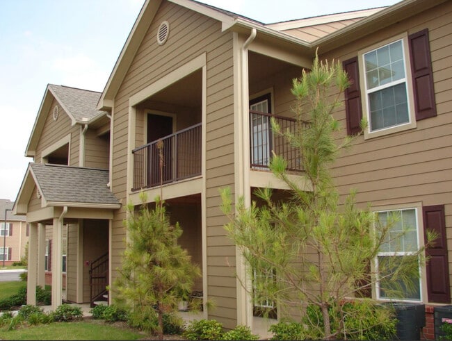 Building Photo - Wildwood Trails Apartments