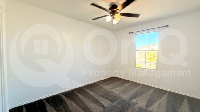 Foto del edificio - 757 W Kingman Dr
