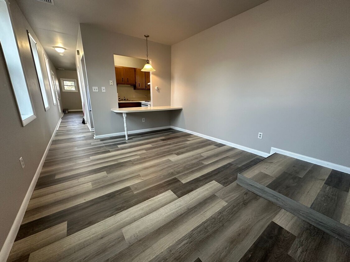 Foto principal - 363 Locust St