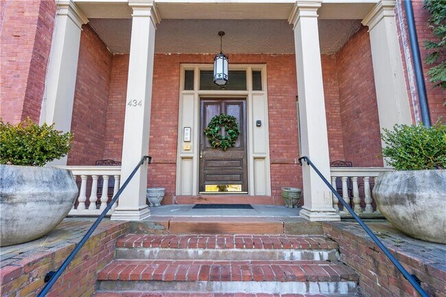 Foto del edificio - 434 Bellevue Ave