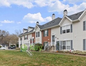 Building Photo - 1008 Cumberland Ct